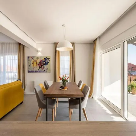 Villa Grey *